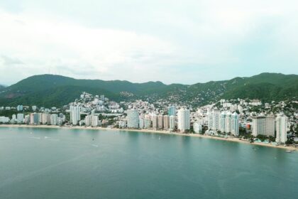 Ouragan à Acapulco : 80% des hôtels, commerces et plages dévastés, un plan de soutien annoncé