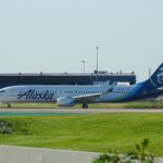 Alaska Airlines rachète Hawaiian Airlines pour devenir un géant américain