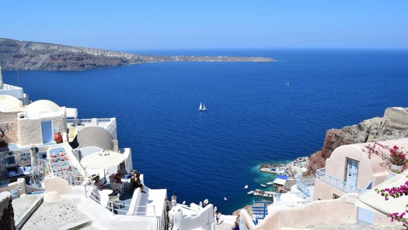 Malgré les incendies, la Grèce a enregistré un record de touristes en 2023