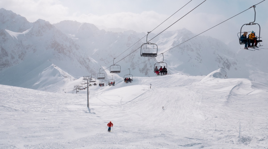 Les stations des Pyrénées appelées à privilégier les investissements toutes saisons