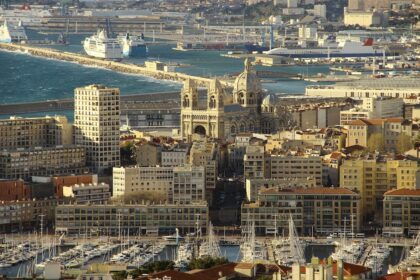 A Marseille, des collectifs européens veulent élargir un manifeste anticroisières