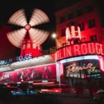 Paris : les ailes du Moulin Rouge s’effondrent