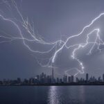 Dubaï : des pluies diluviennes perturbent l’aéroport [vidéo]